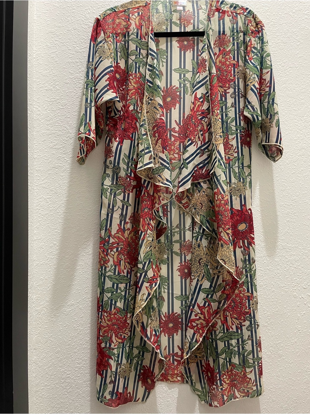 LuLaRoe Shirley Kimono. Red, Green & Cream Floral.